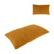 Coussin en tissu bouclette ocre 50x30cm